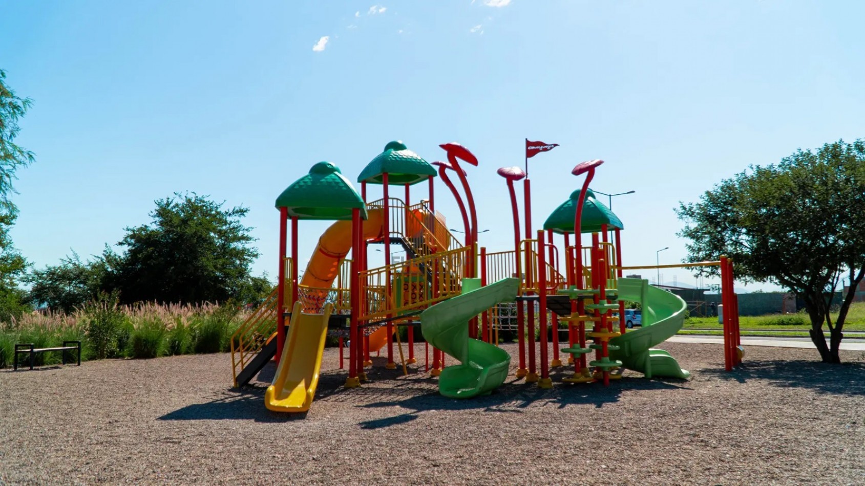 LOTE EN VENTA EN VIA AURELIA EXCELENTE UBICACION