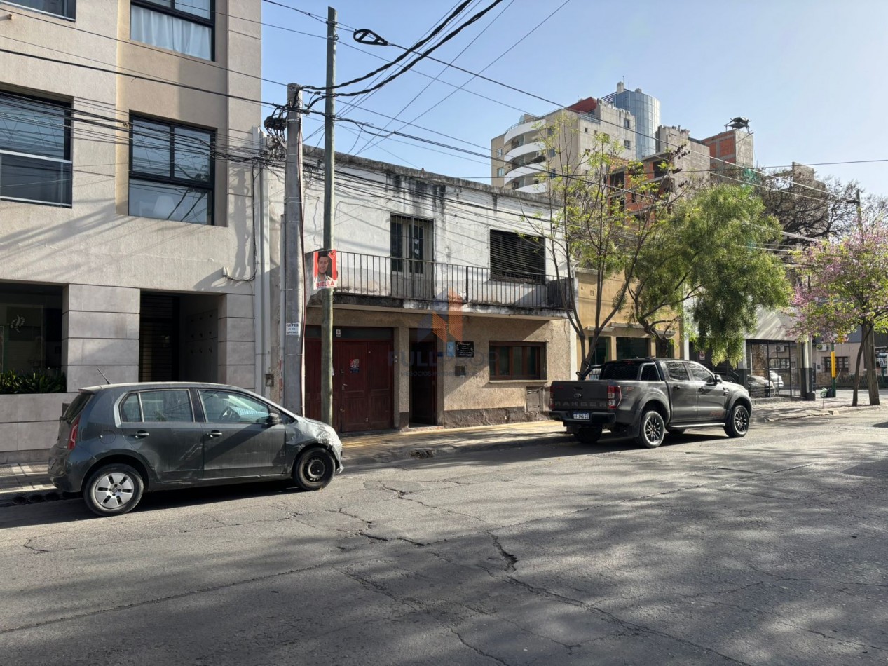Casa a Reciclar en Leguizamon al 900