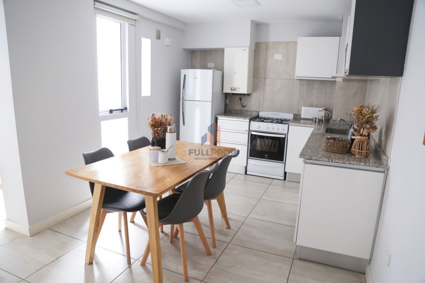 Departamento Amoblado en Dean Funes al 800