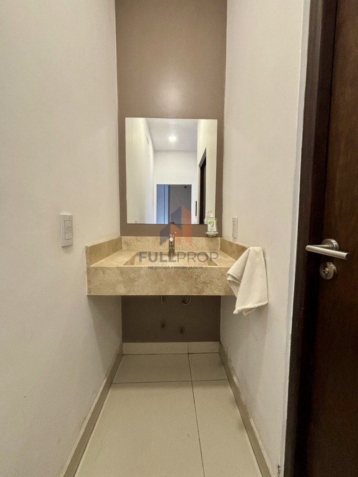 Oficina en alquiler en Dean Funes 800