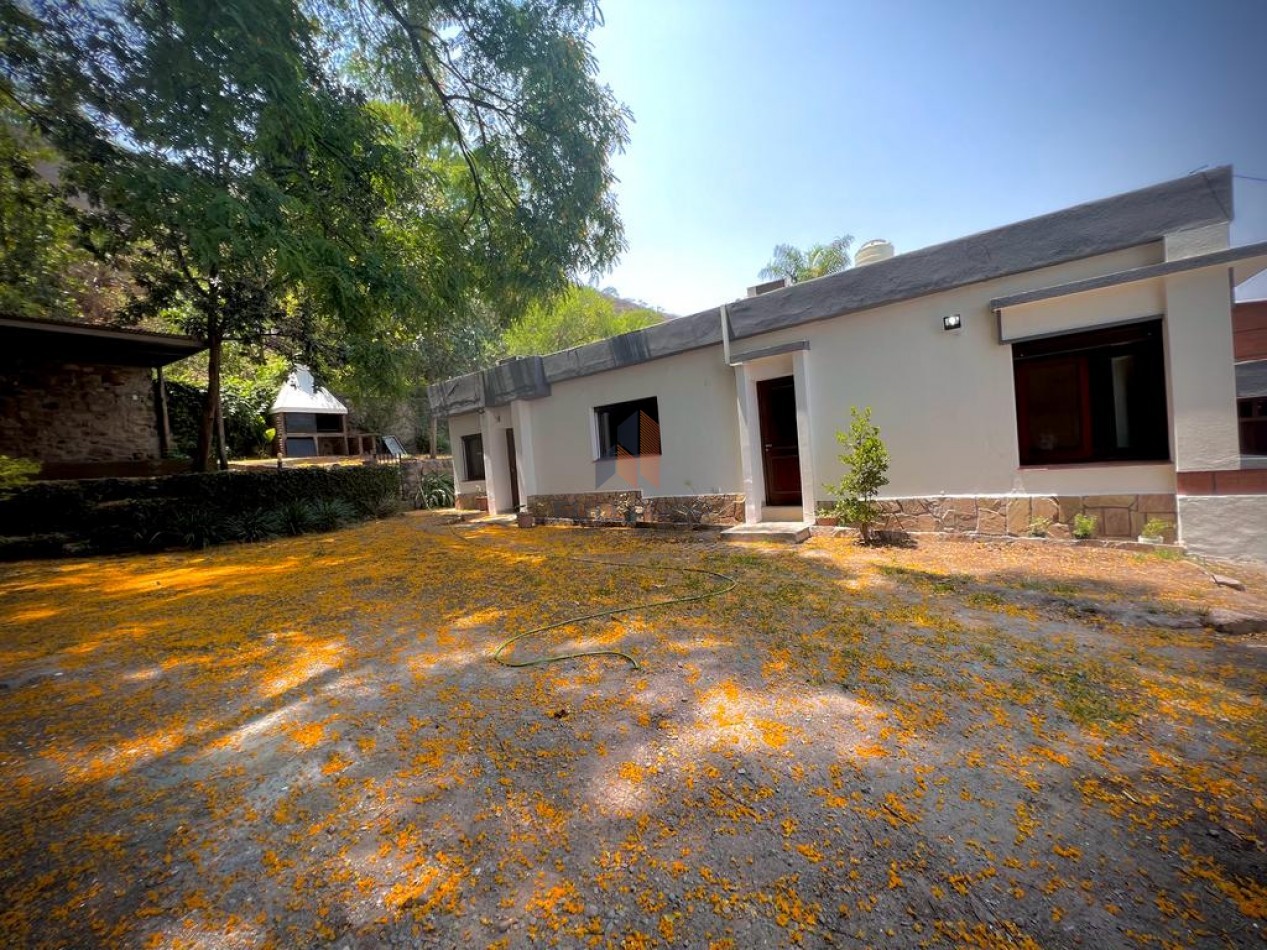 Casa en Alquiler 
