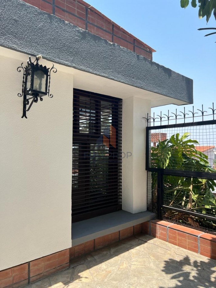 Casa en Alquiler 