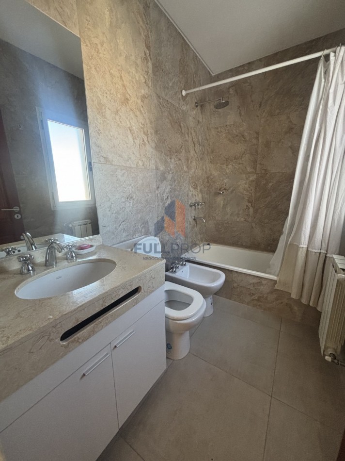 Departamento amoblado en alquiler zona Plaza Alvarado
