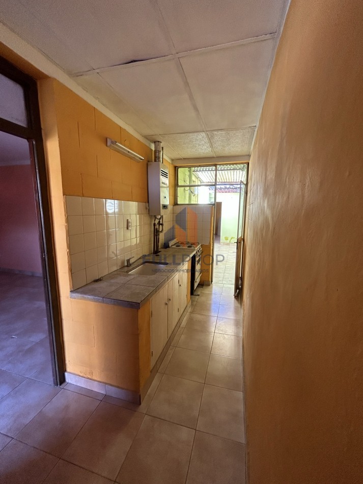 CASA EN VENTA B° EL TRIBUNO.