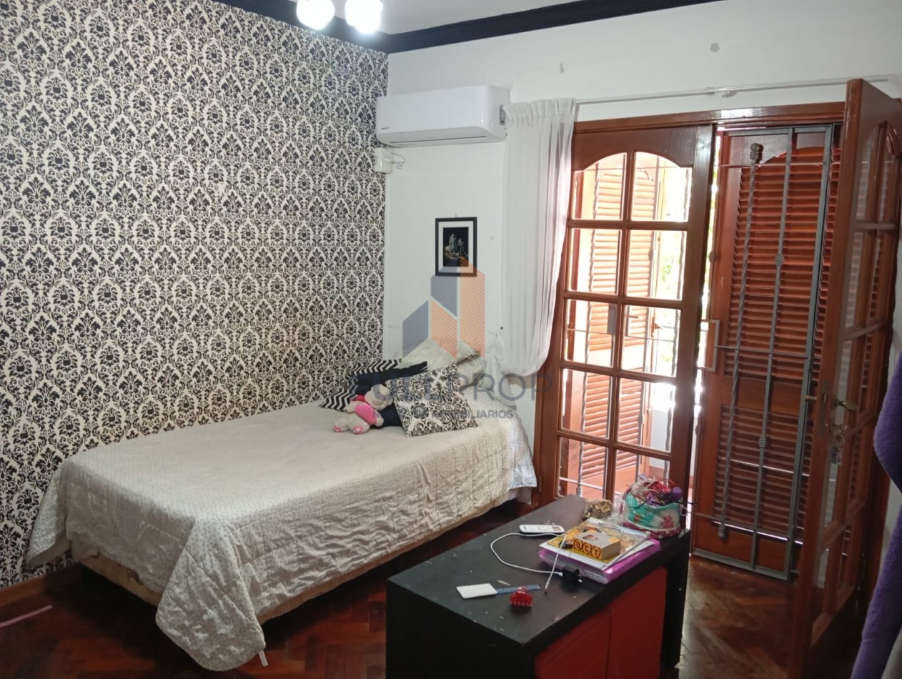 CASA EN VENTA- TRES CERRITOS