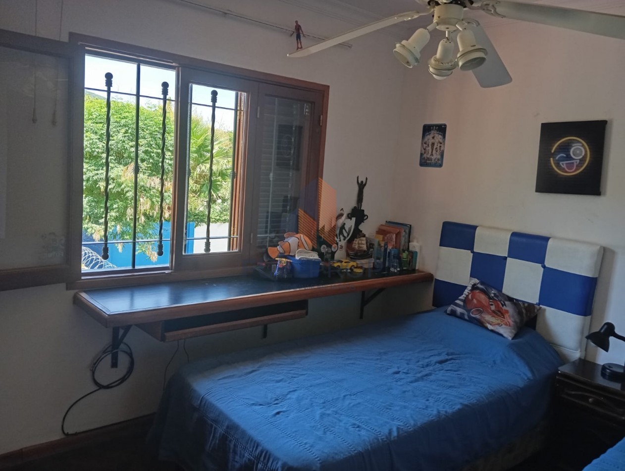 CASA EN VENTA- TRES CERRITOS