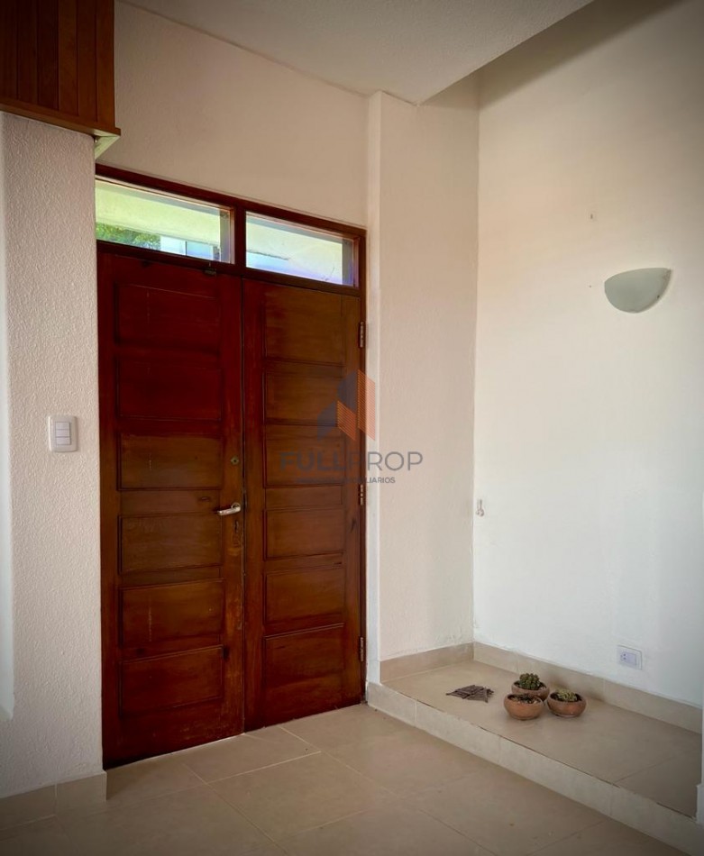 Casa en Alquiler 