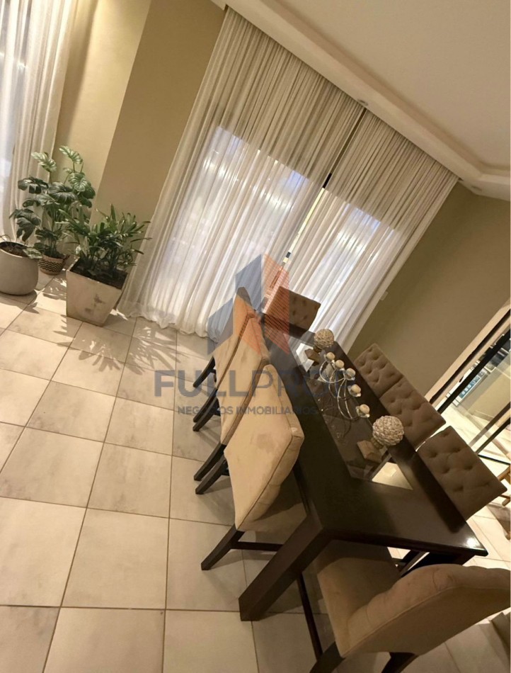 Hermosa casa de categoria  en Eko distrito