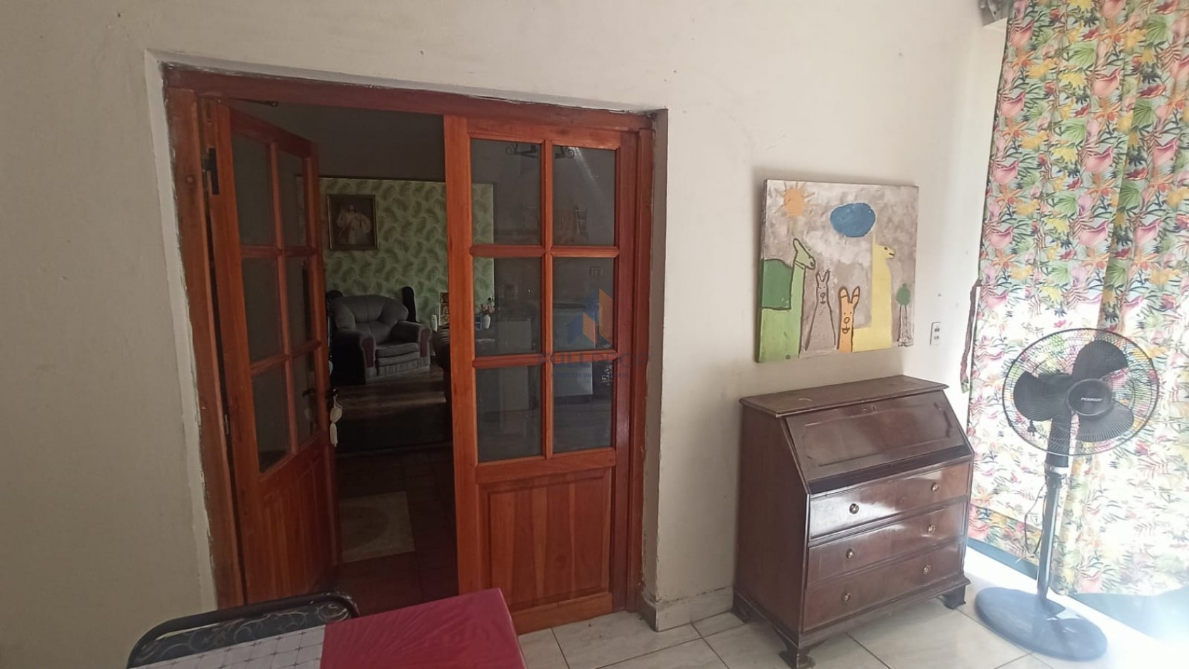 VIVIENDA COLECTIVA UBICADA EN LAVALLE AL 100  (6 UNIDADES FUNCIONALES)