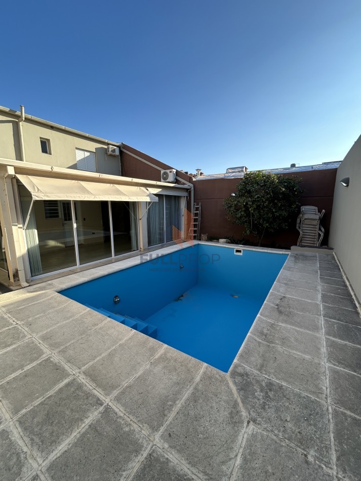 Casa 4 dormitorios B°  El Huaico