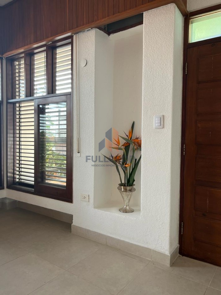 Casa en Alquiler 