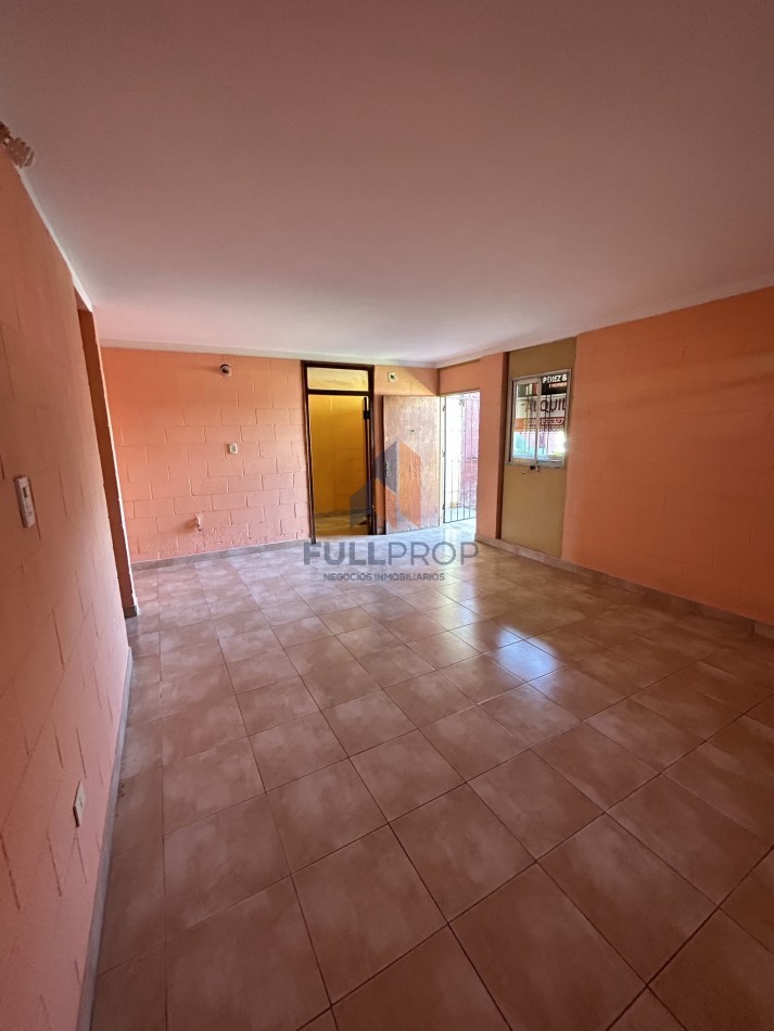 CASA EN VENTA B° EL TRIBUNO.