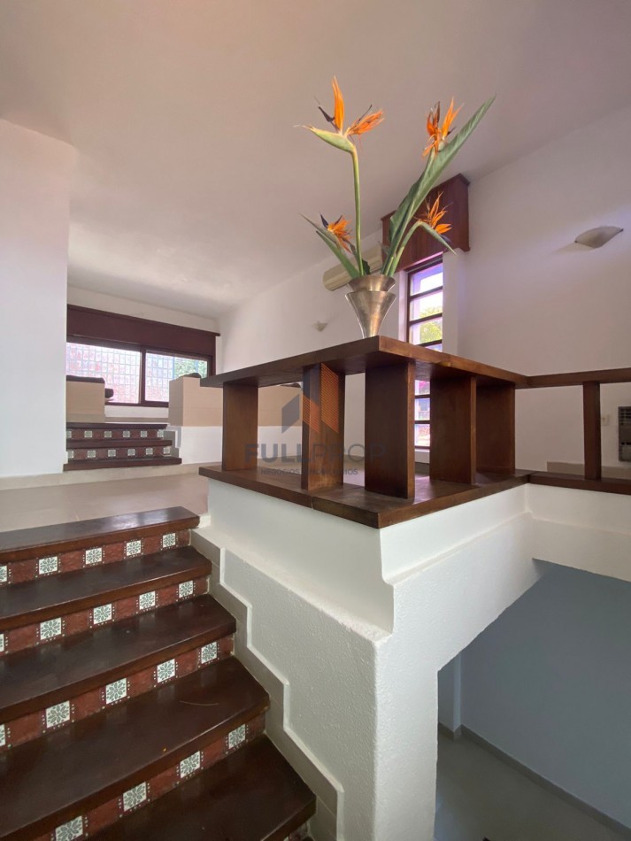Casa en Alquiler 