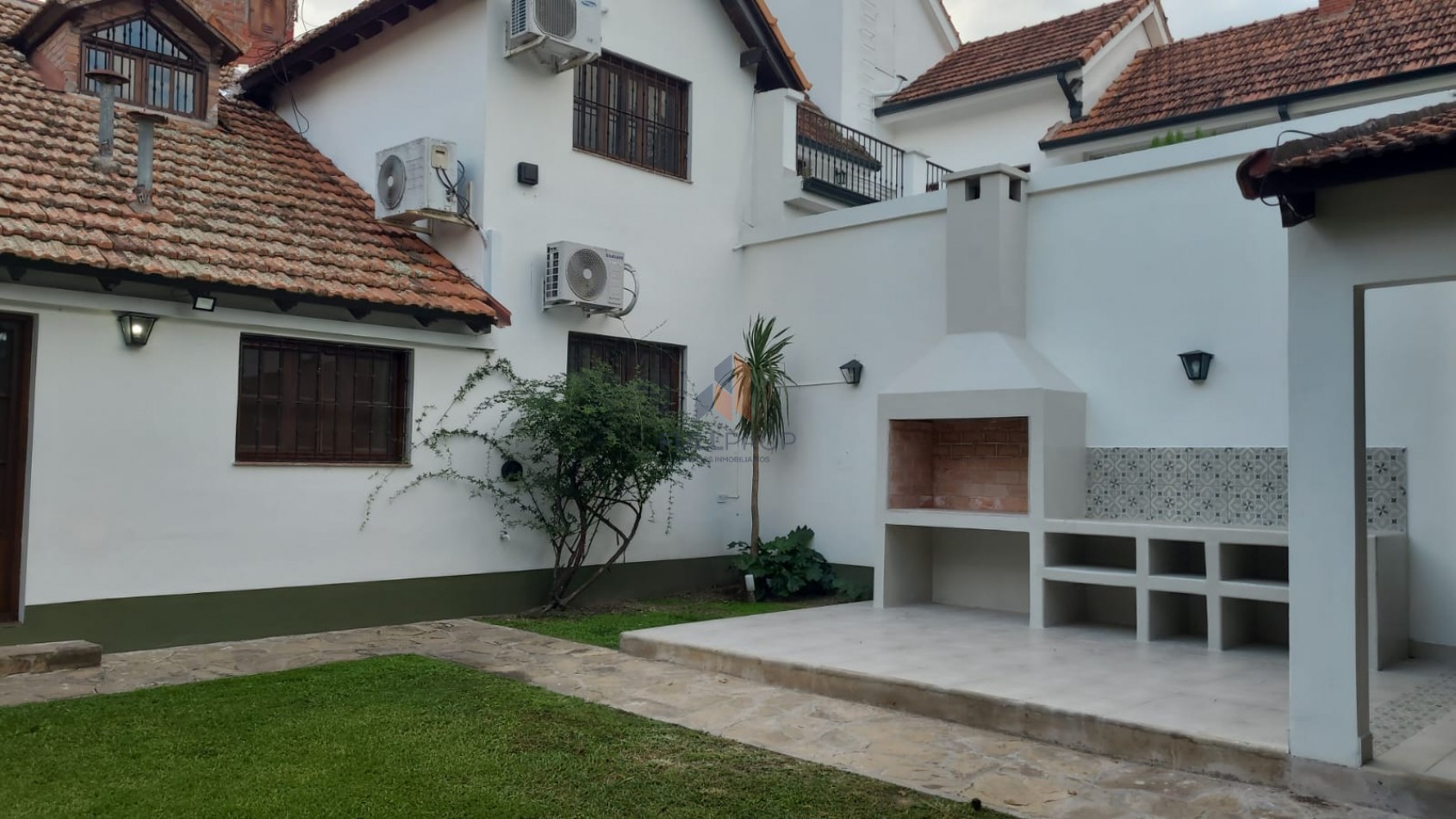 Casa en Alquiler 