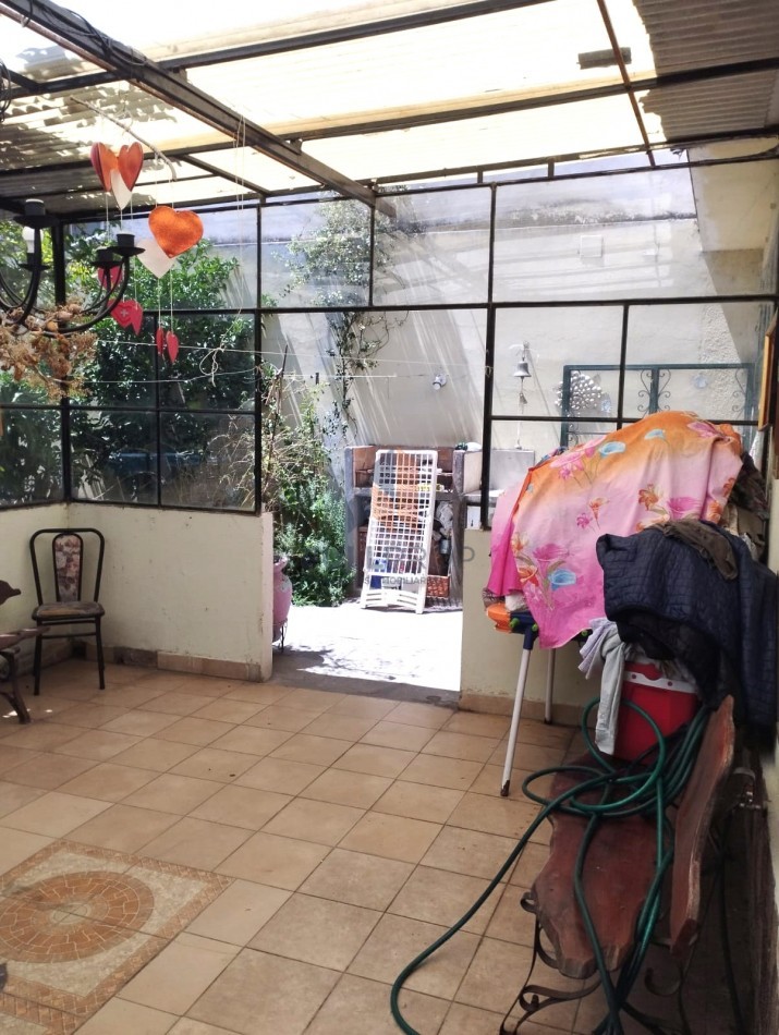 VIVIENDA COLECTIVA UBICADA EN LAVALLE AL 100  (6 UNIDADES FUNCIONALES)