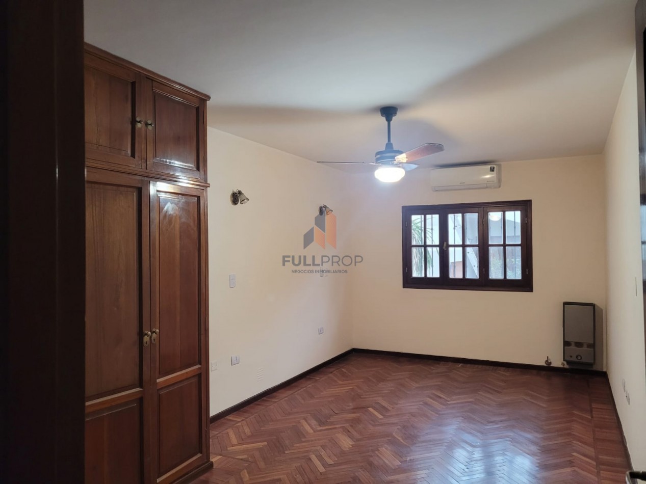 Casa en Alquiler 