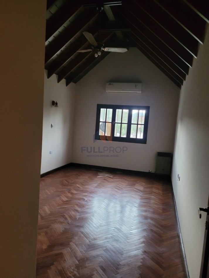 Casa en Alquiler 