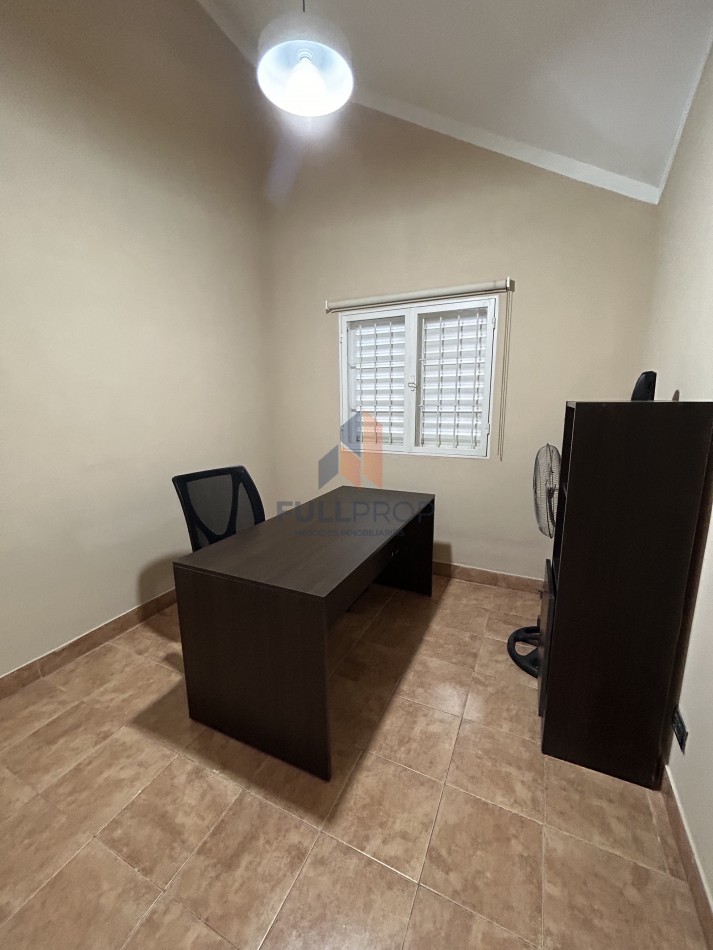 Casa 4 dormitorios B°  El Huaico