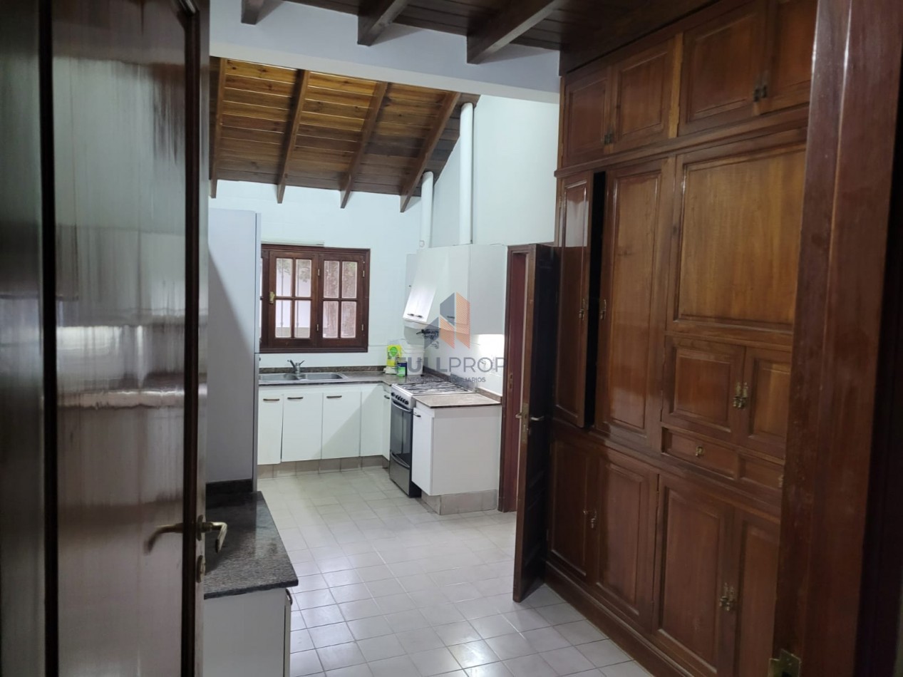 Casa en Alquiler 