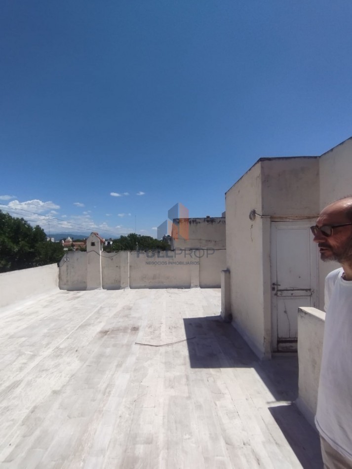 VIVIENDA COLECTIVA UBICADA EN LAVALLE AL 100  (6 UNIDADES FUNCIONALES)