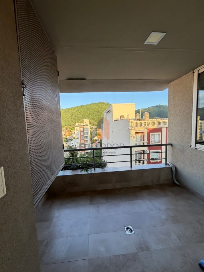 Departamento en Alquiler - Edificio Aires Verdes | 2 Dormitorios con Cochera y Balcon con Parrilla