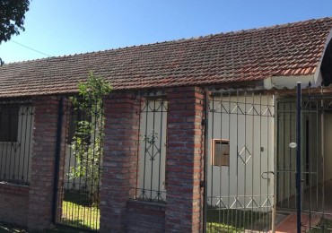 ALQUILER DE CASA - BARRIO BANCARIO
