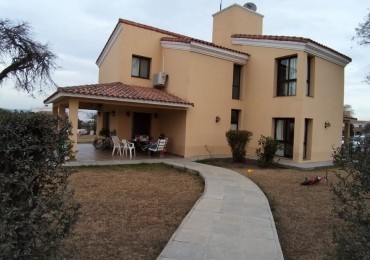 Hermosa Casa en Venta en La Fidelina! Excelente Ubicación