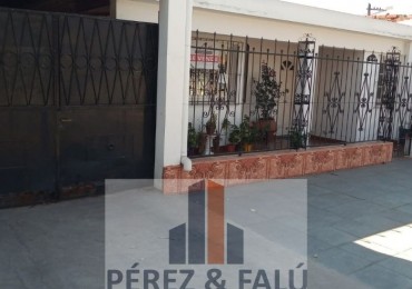 Oportunidad Casa en Venta en Barrio El Tribuno