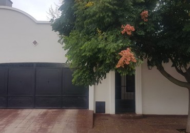 HERMOSA CASA EN EL HUAICO