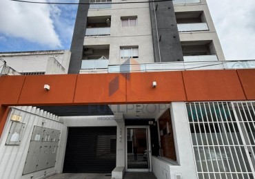 Amplio departamento de 2 dormitorios en Alvarado 1764
