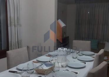 CASA EN VENTA ZONA COMERCIAL (MENDOZA AL 1200)