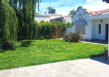 CASA EN B° PRIVADO LOS OLMOS